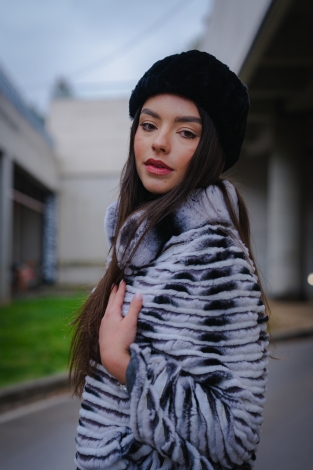 Дамска пелерина Rex Chinchilla - Ice Grey with White