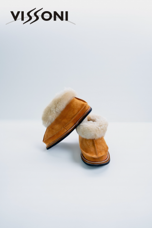 Детски пантофи от 100% агнешка кожа - цвят Таба