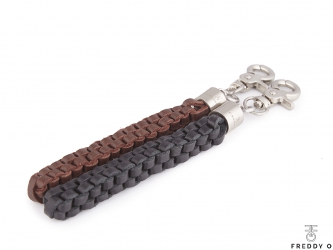 Аксесоар за ключ от плетена естествена кожа с карабинер