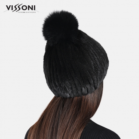 Дамска шапка от естествен косъм на норка с помпон от лисица - Черна