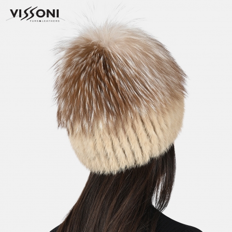 Дамска шапка от естествен косъм на норка Пастел с помпон от лисица Krystal