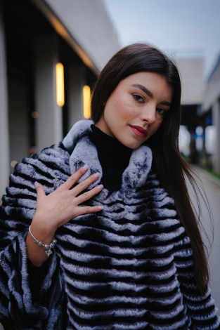 Дамска пелерина Rex Chinchilla - Ice Grey with Black